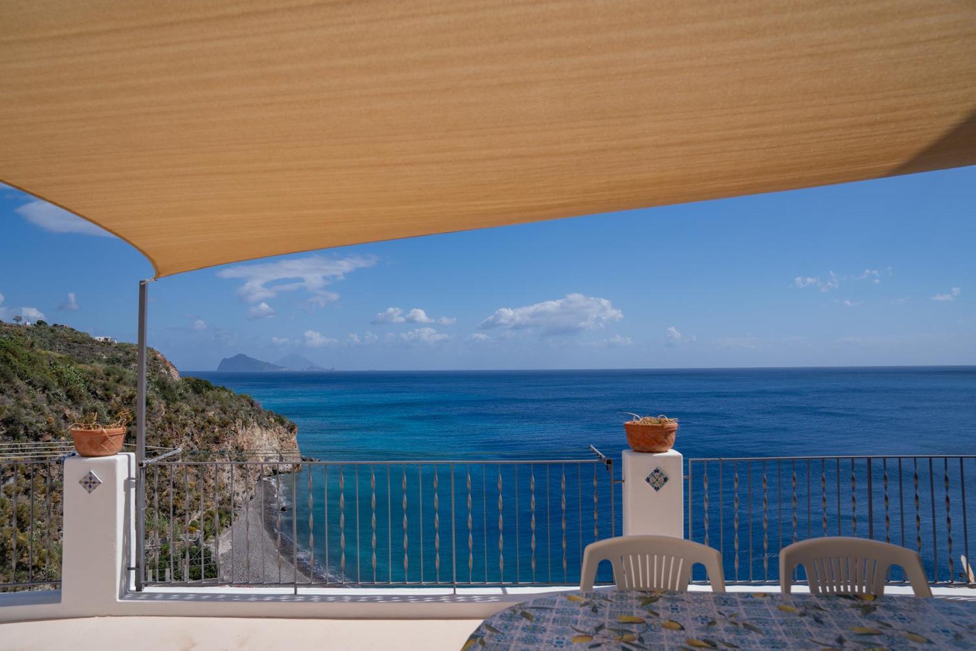 Casa Serena Lipari  Eksteriør billede